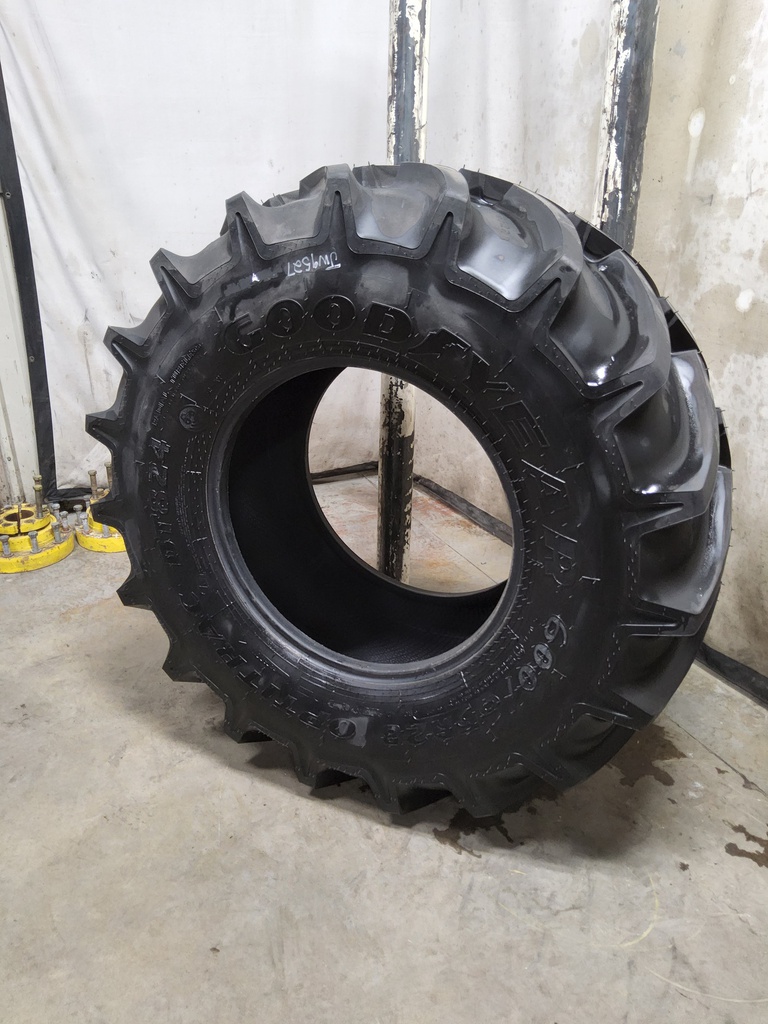 NEW_TAKEOFF 600/65R28 Goodyear Farm DT824 Optitrac R-1W 154B 99